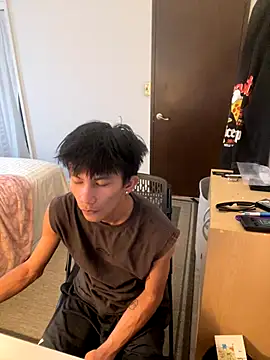 Snapshot of jhaycobXgarcia chatting on 12/13/25, 10:16 jhaycobXgarcia online show from 12/13/25, 10:16