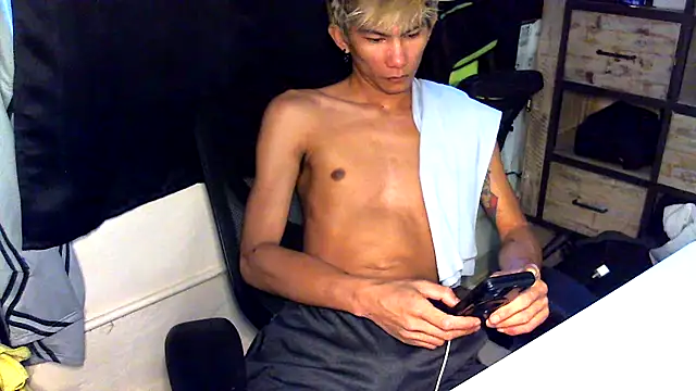 jhaycobXgarcia online show from 04/04/26, 12:28