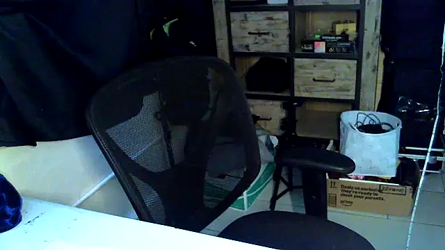 jhaycobXgarcia online show from 03/24/26, 10:43