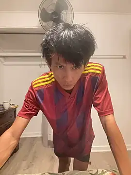 Snapshot of jhaycobXgarcia chatting on 12/17/25, 01:49 jhaycobXgarcia online show from 12/17/25, 01:49