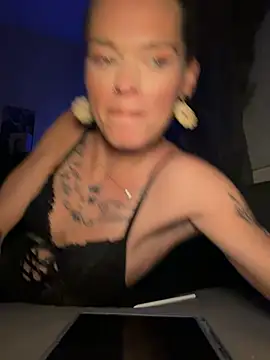 vinique99 online show from 02/17/26, 12:08