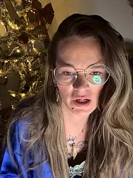 vinique99 online show from 12/17/25, 03:06