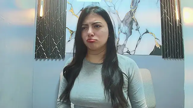 VIOLETA PARKKER online show from 12/18/25, 08:23