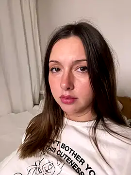 Snapshot of makemecumbb_ chatting on 12/16/25, 07:07 makemecumbb online show from 12/16/25, 07:07