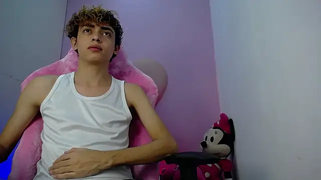 Franyerr  online show from 12/15/25, 08:47