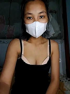 Snapshot of Kiu698 chatting on 12/16/25, 02:38 Kiu698 online show from 12/16/25, 02:38