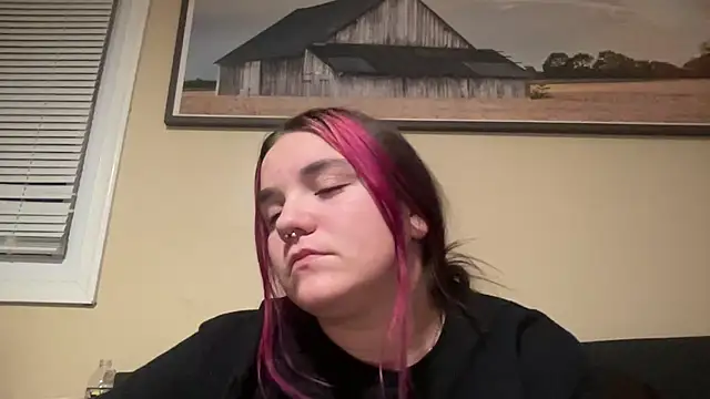 kinsiebaby online show from 12/16/25, 02:49