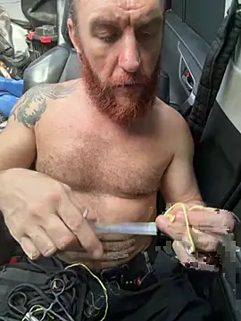 Snapshot of HouseOfHans chatting on 04/13/26, 05:06 HouseOfHans online show from 04/13/26, 05:06