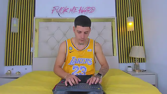 Foxx king online show from 12/15/25, 12:22