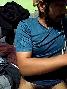 Snapshot of manqbhj chatting on 12/14/25, 09:53 manqbhj online show from 12/14/25, 09:53