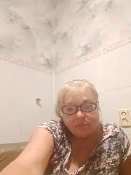 LinaLight88 online show from 12/21/25, 08:42