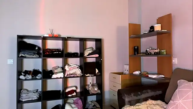 RandeeAntwi online show from 12/17/25, 03:28