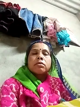 Snapshot of Shreya_pandit chatting on 01/06/26, 08:46 Shreya pandit online show from 01/06/26, 08:46