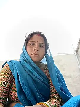 Snapshot of Shreya_pandit chatting on 01/12/26, 08:54 Shreya pandit online show from 01/12/26, 08:54