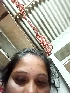 Snapshot of Shreya_pandit chatting on 01/13/26, 11:52 Shreya pandit online show from 01/13/26, 11:52