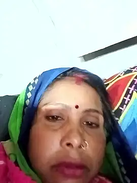 Snapshot of Shreya_pandit chatting on 01/07/26, 10:15 Shreya pandit online show from 01/07/26, 10:15