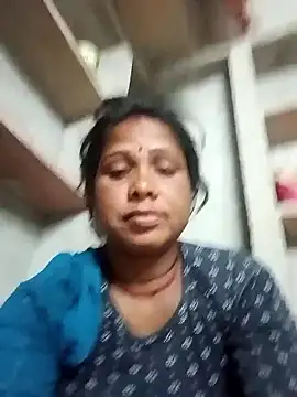 Shreya pandit online show from 03/06/26, 01:11