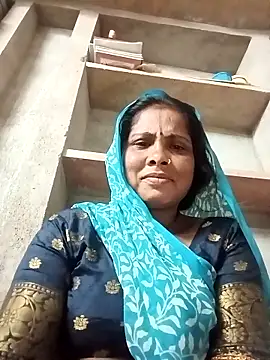 Shreya pandit online show from 03/10/26, 10:58