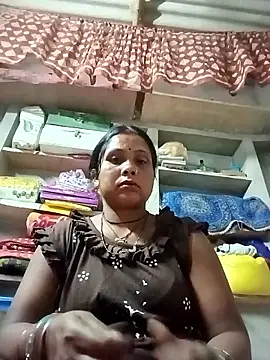Shreya pandit online show from 04/18/26, 07:07