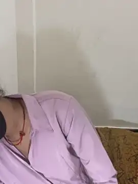 Pooja Love143 online show from 03/20/26, 04:52