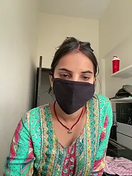 Pooja Love143 online show from 04/14/26, 05:56