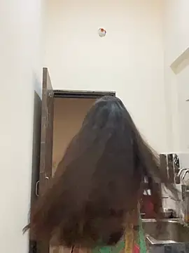 Pooja Love143 online show from 04/08/26, 07:54