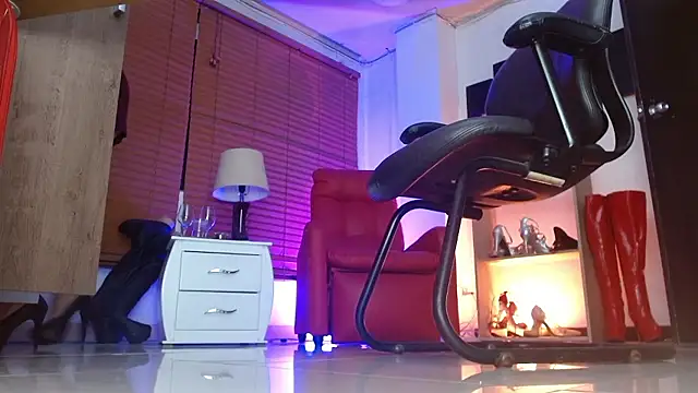 paola xm online show from 01/17/26, 11:14