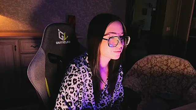 Snapshot of AnneAverry chatting on 02/11/26, 07:52 AnneAverry online show from 02/11/26, 07:52