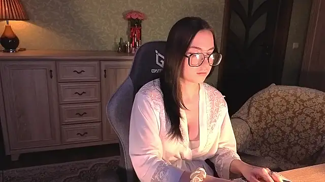 Snapshot of AnneAverry chatting on 02/18/26, 09:39 AnneAverry online show from 02/18/26, 09:39