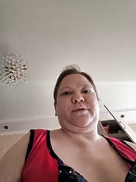 Snapshot of -Queen- chatting on 02/26/26, 06:24 -Queen- online show from 02/26/26, 06:24