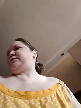 Snapshot of -Queen- chatting on 02/23/26, 05:30 -Queen- online show from 02/23/26, 05:30