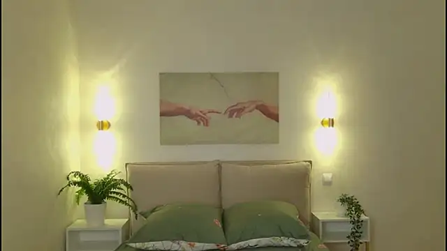 Snapshot of MellyAlfaa chatting on 12/17/25, 08:08 MellyAlfaa online show from 12/17/25, 08:08