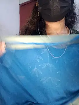 Snapshot of tamilsaisree chatting on 03/21/26, 04:44 tamilsaisree online show from 03/21/26, 04:44