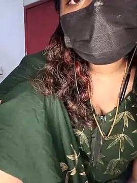 Snapshot of tamilsaisree chatting on 02/14/26, 05:24 tamilsaisree online show from 02/14/26, 05:24