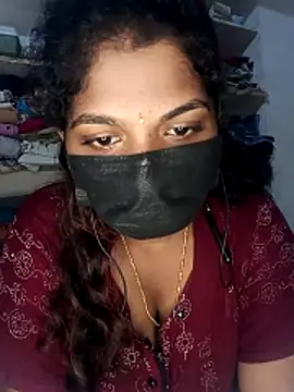 Snapshot of tamilsaisree chatting on 01/15/26, 06:11 tamilsaisree online show from 01/15/26, 06:11