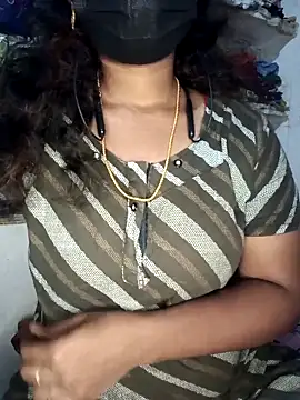 Snapshot of tamilsaisree chatting on 03/15/26, 04:58 tamilsaisree online show from 03/15/26, 04:58