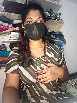 Snapshot of tamilsaisree chatting on 01/18/26, 06:00 tamilsaisree online show from 01/18/26, 06:00