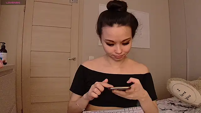 Snapshot of janeLoveSweetHeart chatting on 03/09/26, 11:41 janeLoveSweetHeart online show from 03/09/26, 11:41