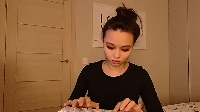 Snapshot of janeLoveSweetHeart chatting on 02/06/26, 06:48 janeLoveSweetHeart online show from 02/06/26, 06:48