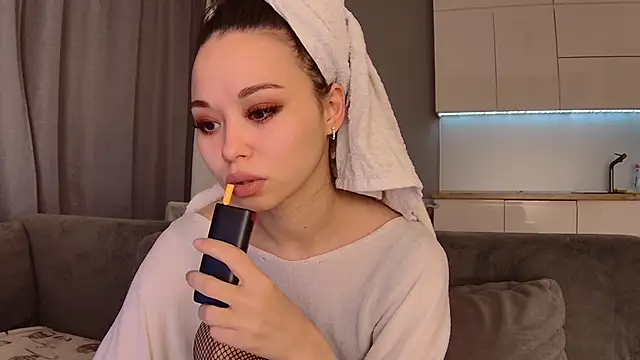 Snapshot of janeLoveSweetHeart chatting on 04/02/26, 06:14 janeLoveSweetHeart online show from 04/02/26, 06:14