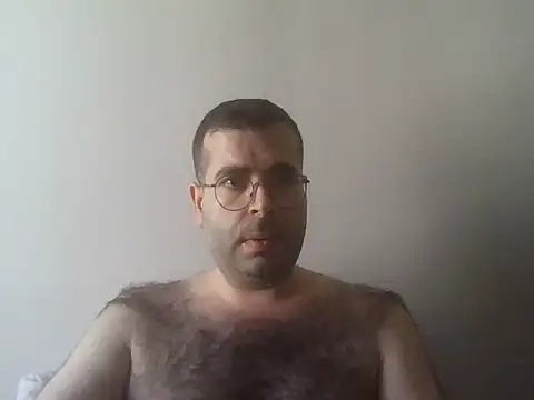 kkadam1 online show from 05/26/26, 04:43