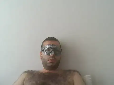 Snapshot of kkadam1 chatting on 07/12/26, 08:04 kkadam1 online show from 07/12/26, 08:04