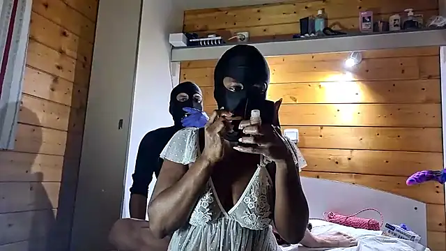 Snapshot of HairyEbonyCoupleliveporn chatting on 12/21/25, 10:43 HairyEbonyCoupleliveporn online show from 12/21/25, 10:43