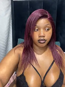 THICKBARBIE32 online show from 06/05/26, 07:19