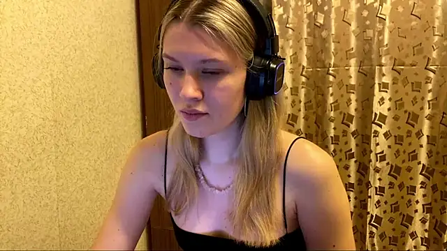 SkyeDavis online show from 01/10/26, 07:20