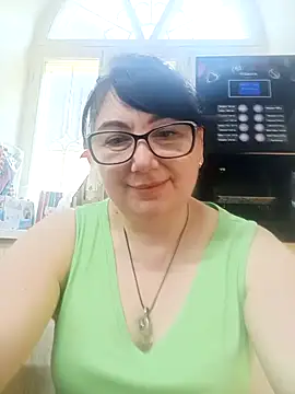 MariSwan222 online show from 06/12/26, 06:33