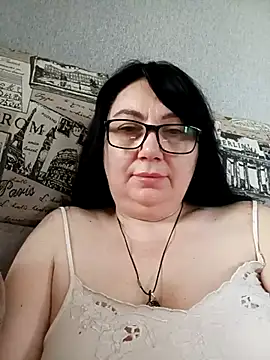 Snapshot of MariSwan222 chatting on 05/17/26, 06:24 MariSwan222 online show from 05/17/26, 06:24