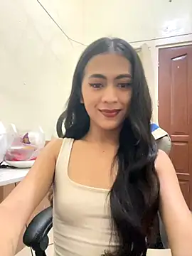 Lucy-penelope online show from 12/19/25, 08:17