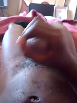 Snapshot of Ben10_manyoka chatting on 12/17/25, 06:29 Ben10 manyoka online show from 12/17/25, 06:29