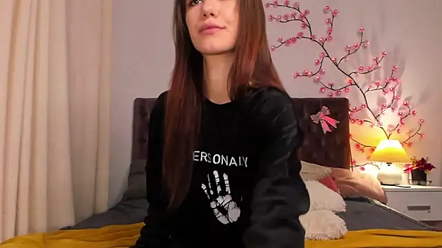 MilanaHotts online show from 02/26/26, 07:30